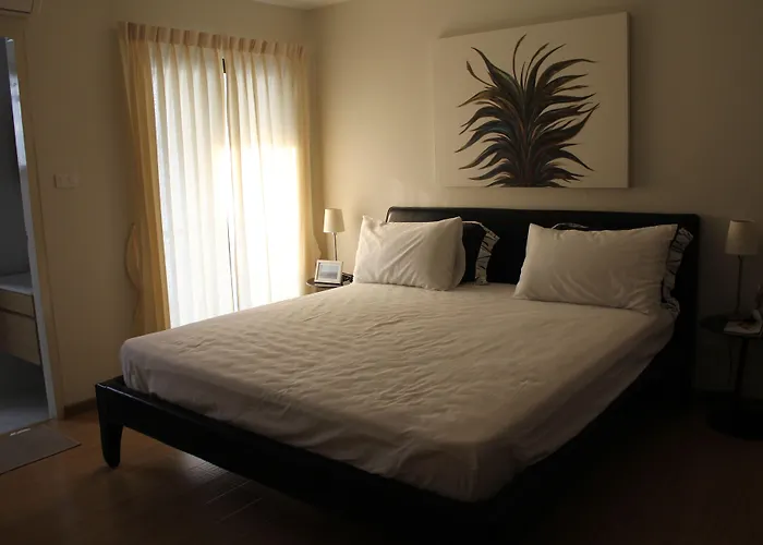 Hotel Utd Aries & 3*