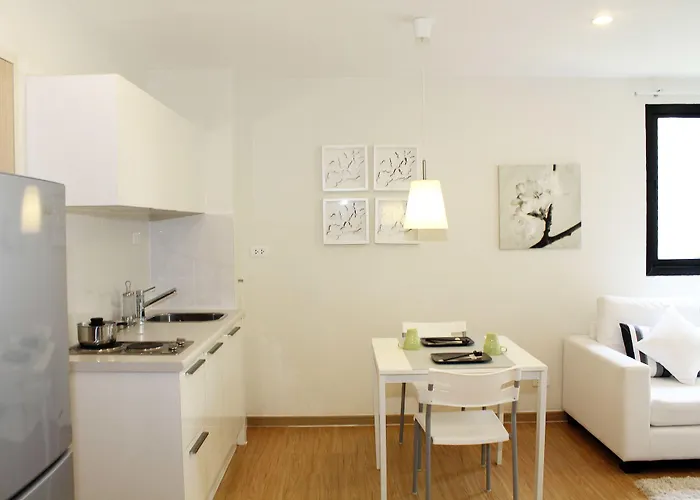 Hotel Utd Aries & 3*